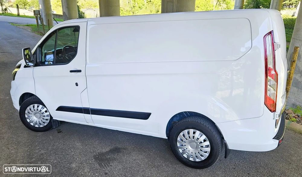 Ford Transit Custom L1H1 2.0 TDCI IVA DEDUTIVEL - 10