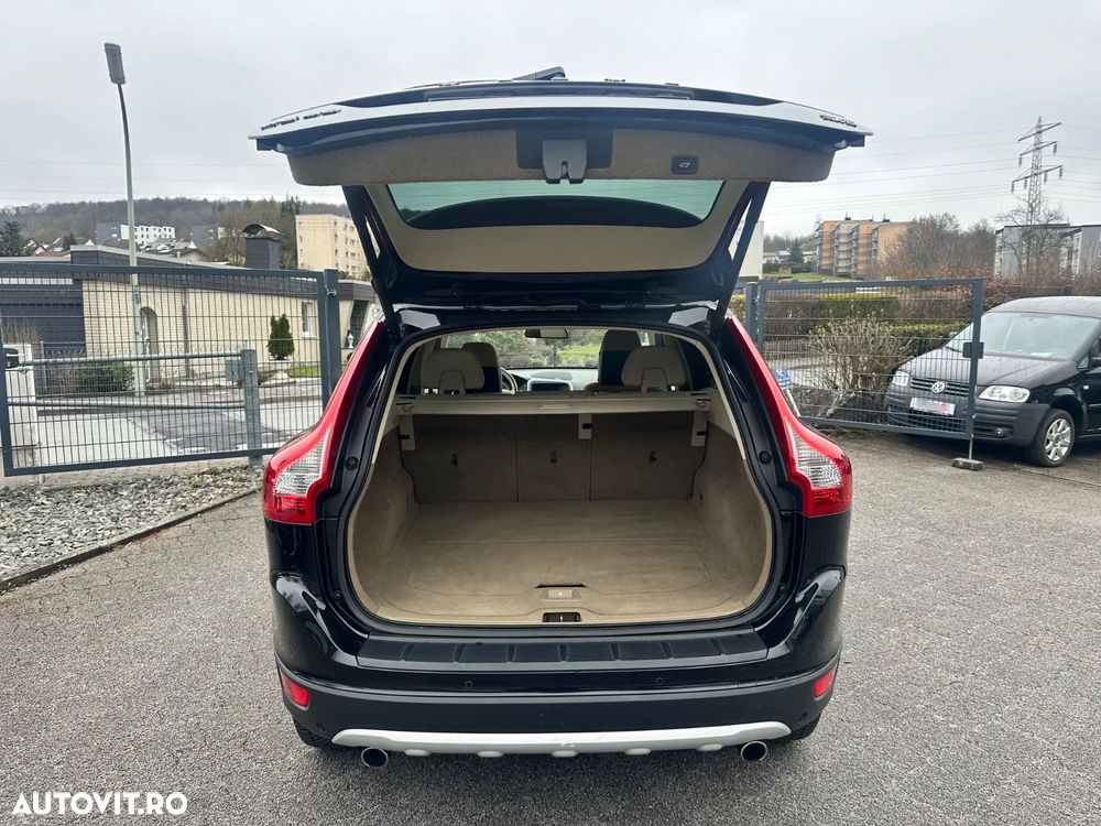 Volvo XC 60 D5 AWD Start-Stop Summum - 16