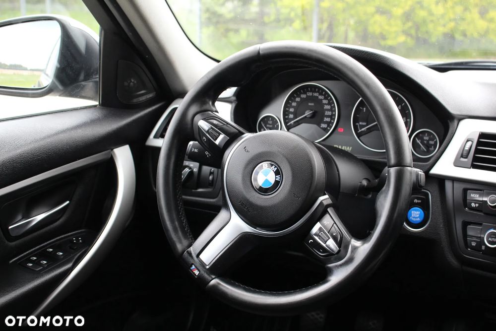 BMW Seria 3 - 12