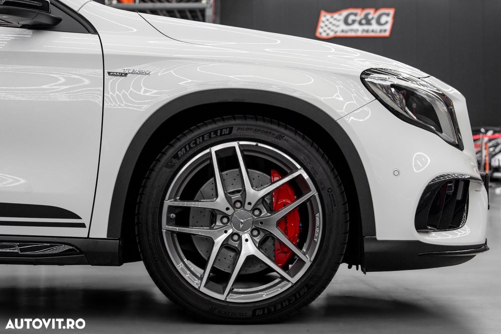 Mercedes-Benz GLA AMG 45 4Matic AMG Speedshift 7G-DCT - 10