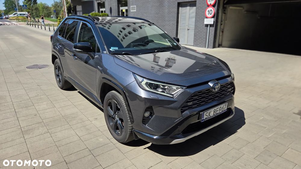 Toyota RAV4 - 11