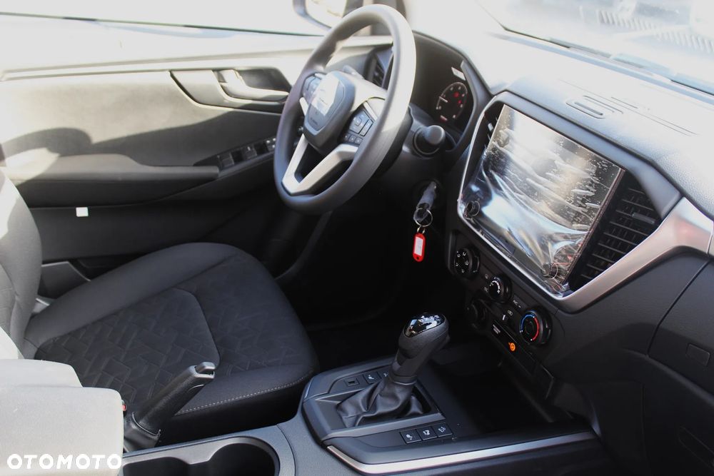 Isuzu D-Max 1.9 DC LS - 21