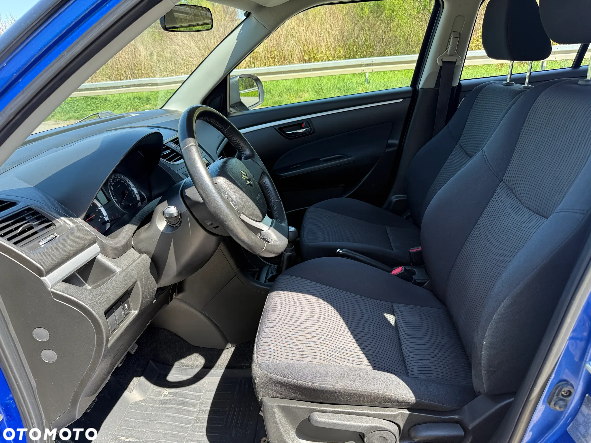 Suzuki Swift 1.2 Dualjet Allgrip Comfort - 13