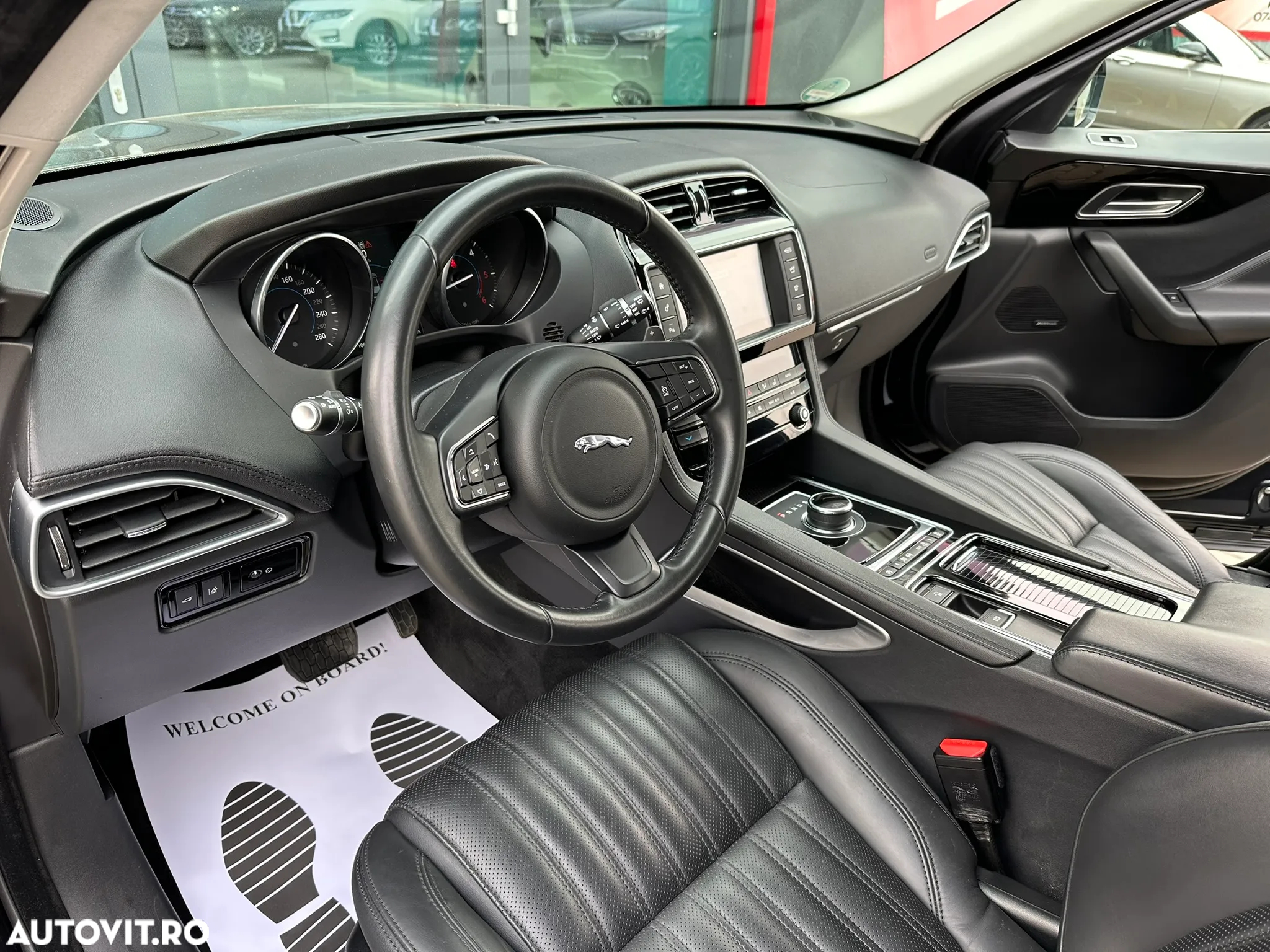 Jaguar F-Pace 20d AWD Aut. Portfolio - 14