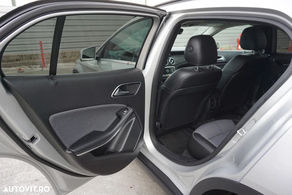 Mercedes-Benz GLA 200 d 4Matic 7G-DCT Urban - 24