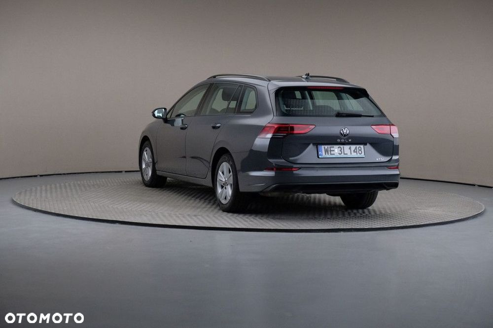 Volkswagen Golf - 2