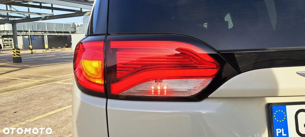 Chrysler Pacifica - 19