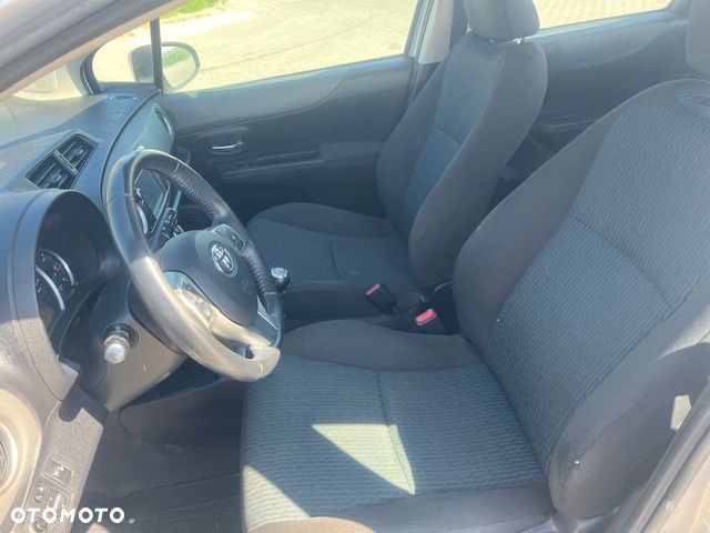 Toyota Yaris 1.4 D-4D Luna EU5 - 11