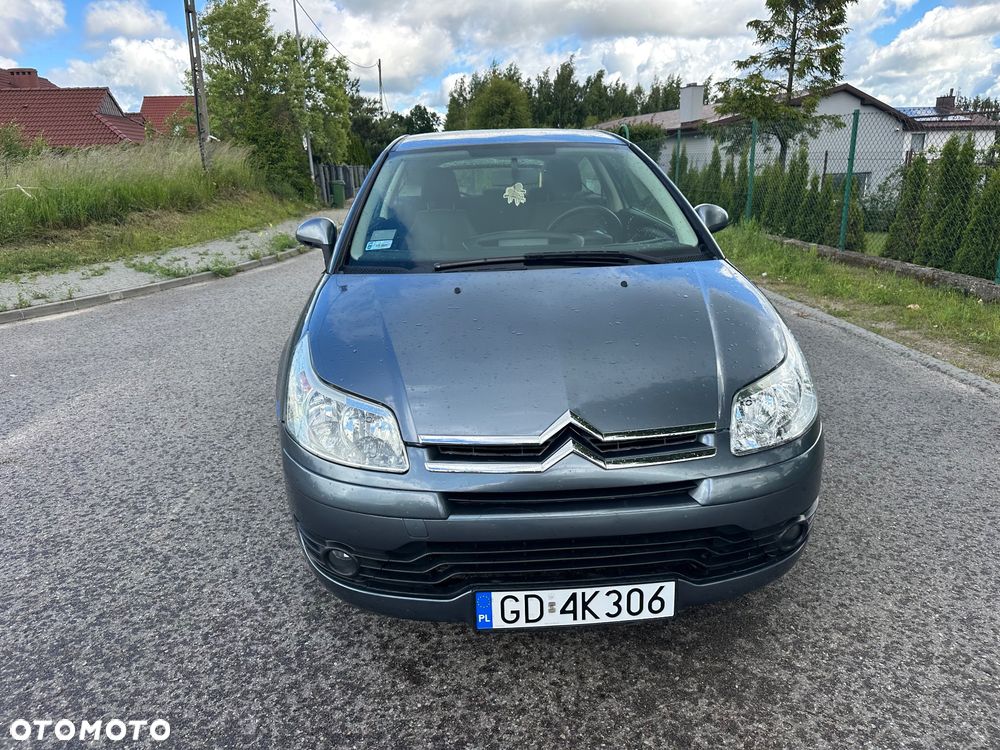 Citroën C4 1.4 16V VTR - 8