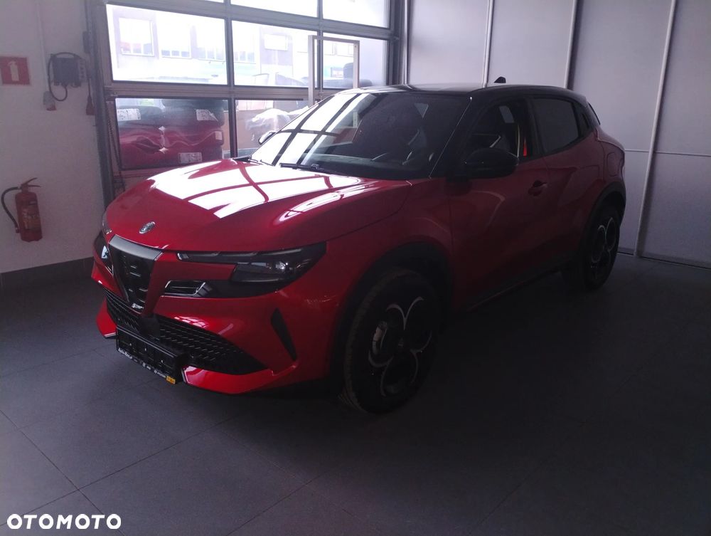 Alfa Romeo Junior 1.2 mHEV Ibrida Q4 eDCT - 18