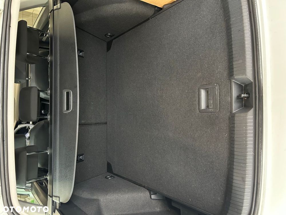 Volkswagen Golf 1.0 TSI - 24