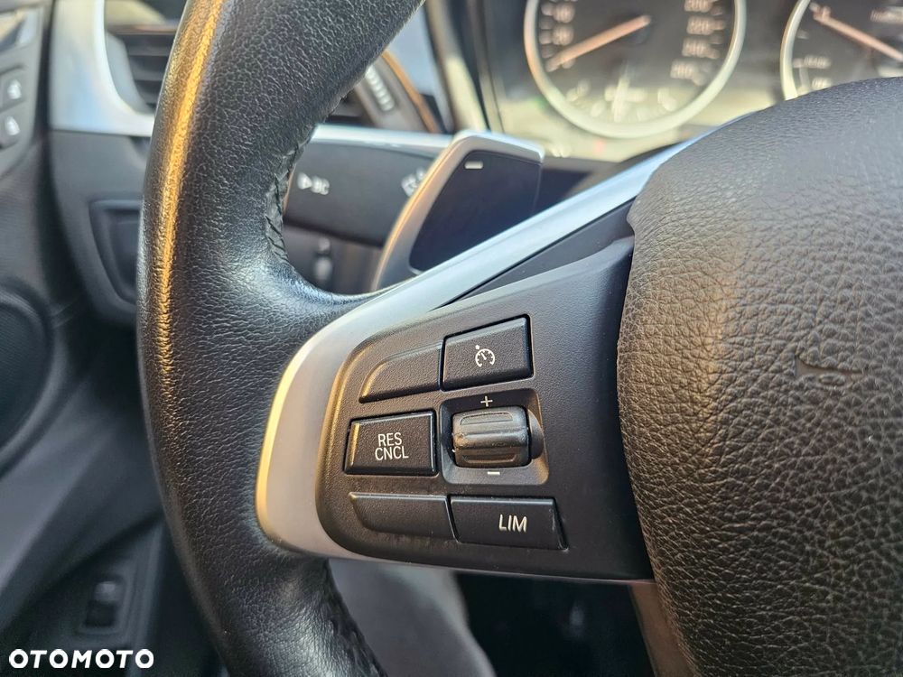 BMW X1 xDrive20d Sport Line sport - 19