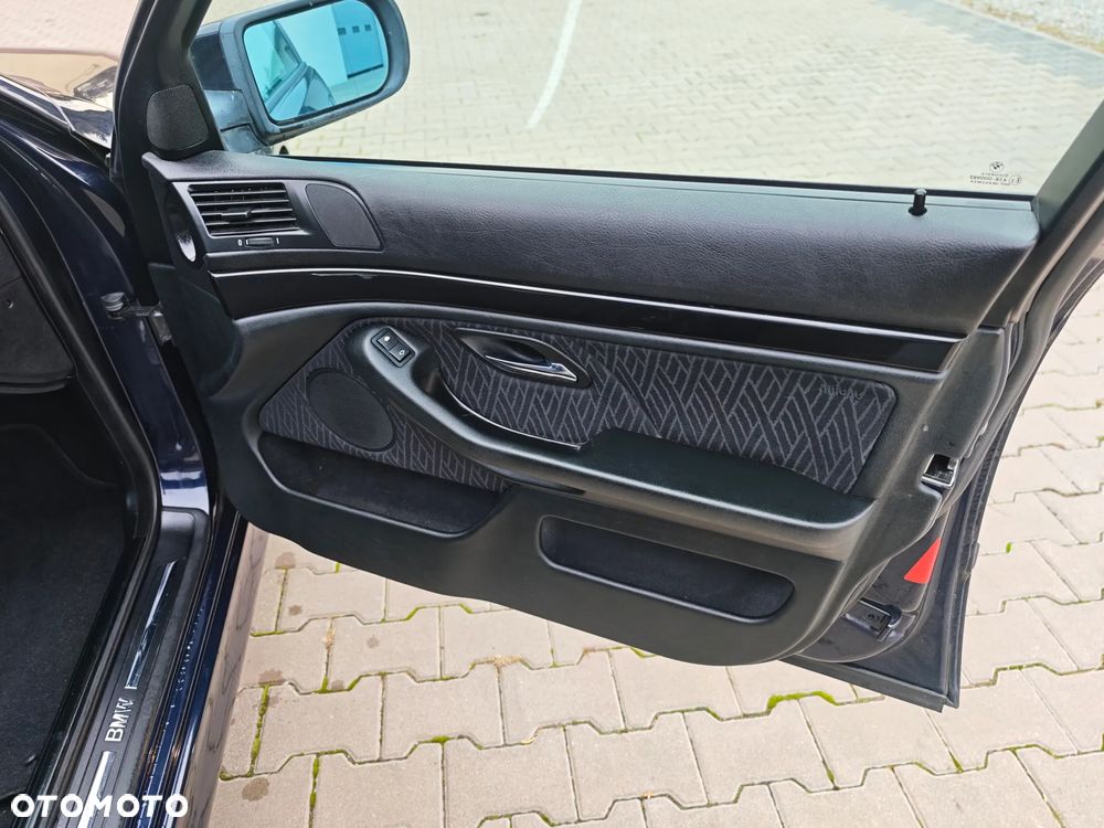 BMW Seria 5 - 11