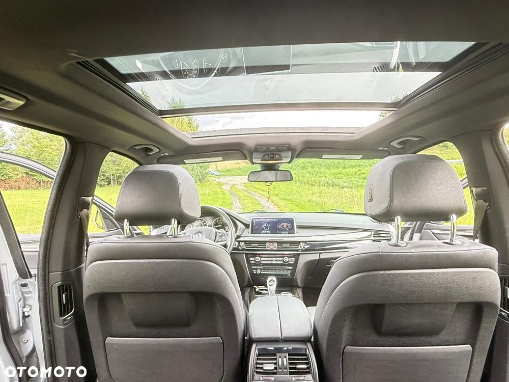 BMW X5 xDrive35i - 11