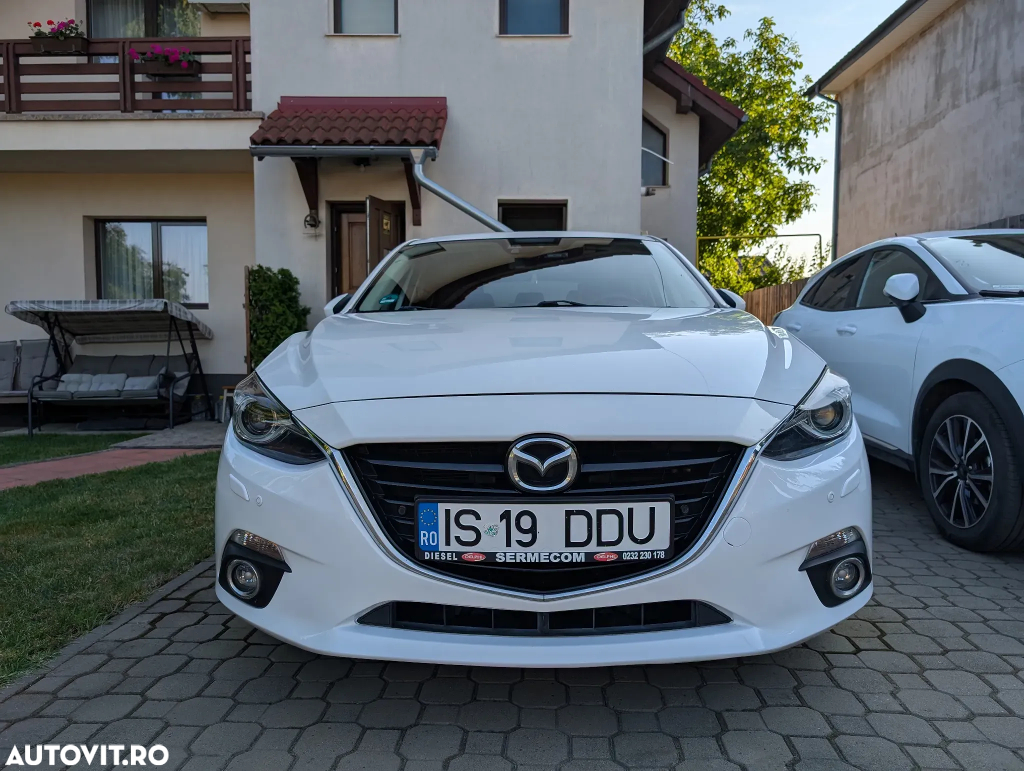 Mazda 3 G120 Revolution Top - 2