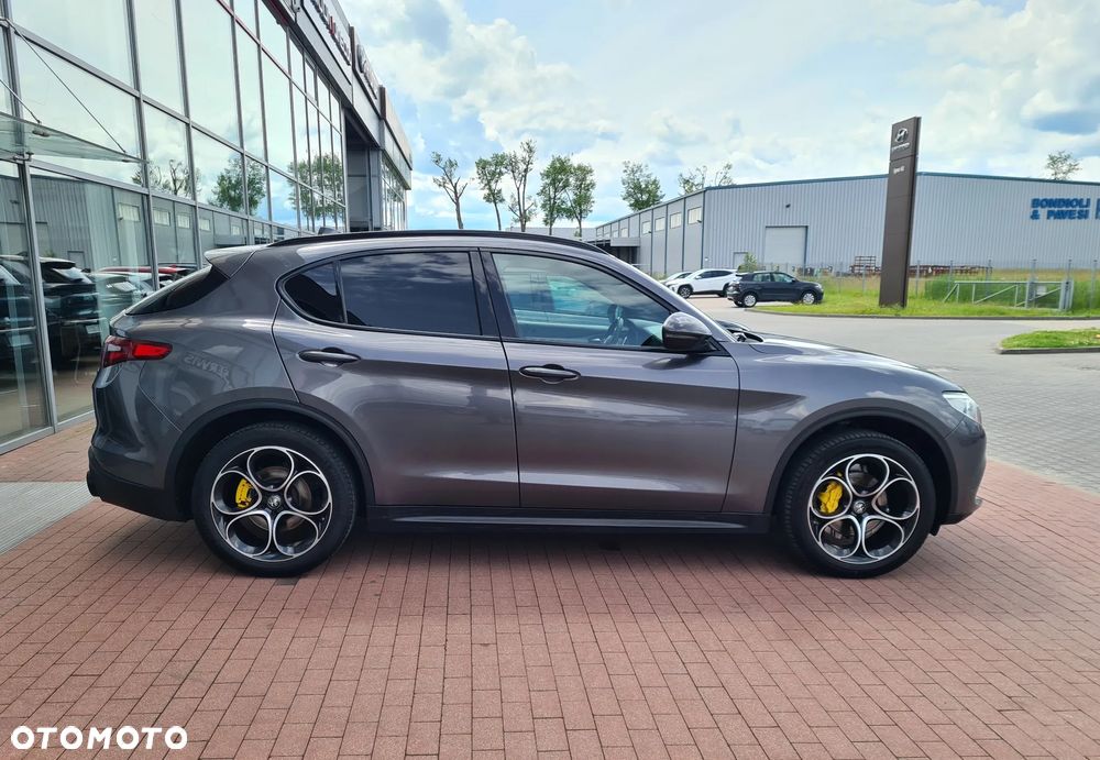 Alfa Romeo Stelvio 2.0 Turbo B-Tech Edition Q4 - 4