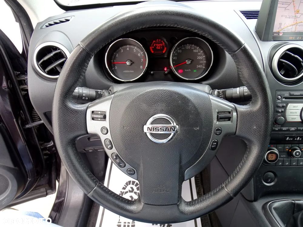 Nissan Qashqai 2.0 4 x 4 tekna - 17