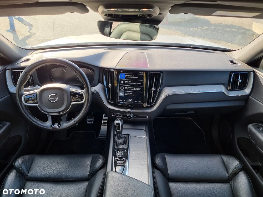 Volvo XC 60 D3 R-Design - 3