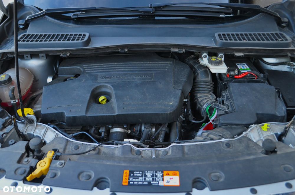 Ford Kuga 2.0 TDCi 4x4 Titanium - 36