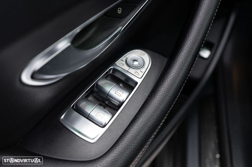 Mercedes-Benz E 220 d AMG Line - 21