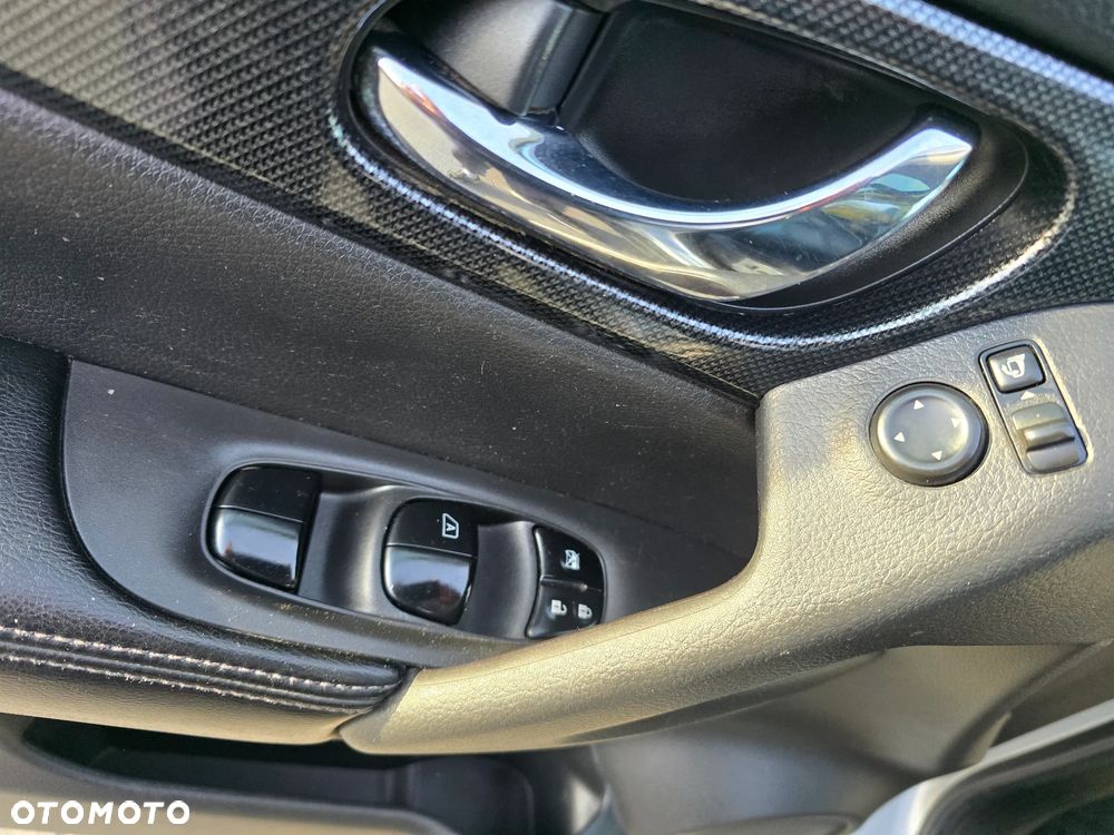 Nissan X-Trail 1.6 DCi N-Connecta Xtronic 2WD EU6 - 21