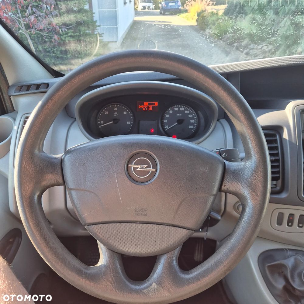 Renault Trafic - 13