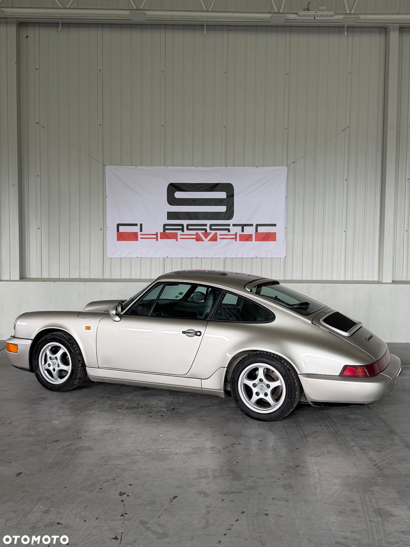 Porsche 911 Carrera 2 - 5