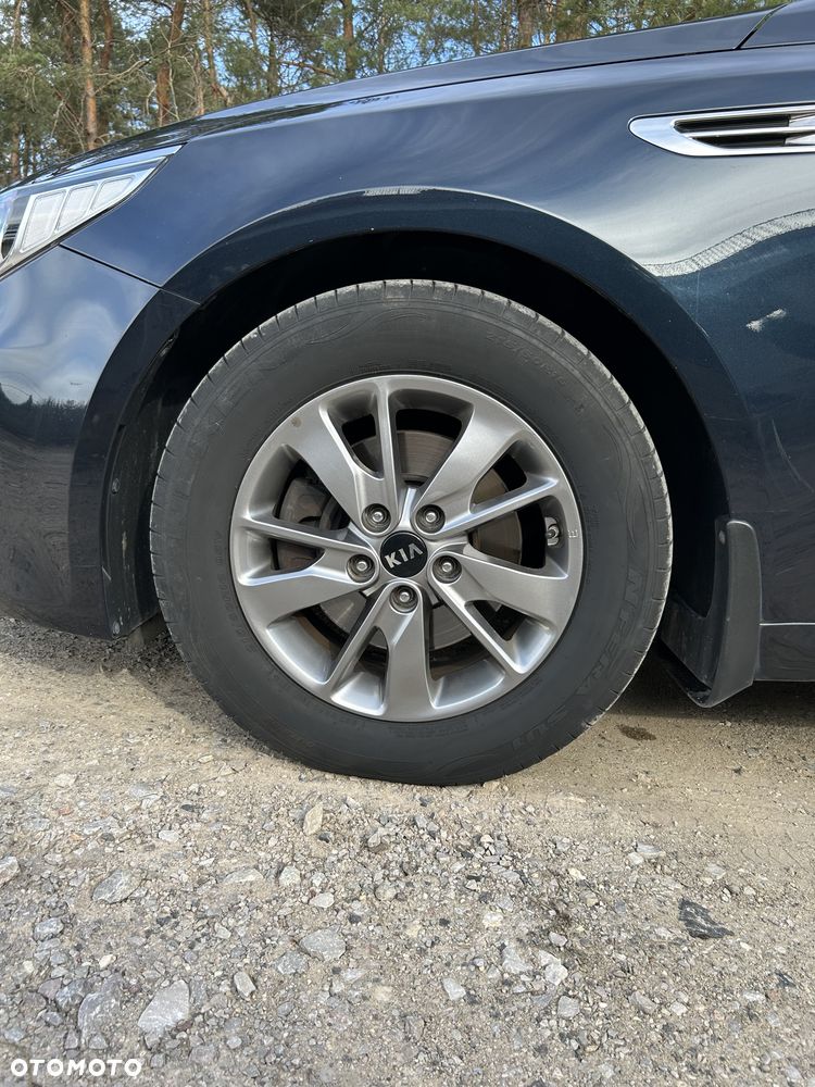 Kia Optima 2.0 M - 18