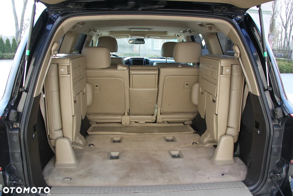 Toyota Land Cruiser - 8