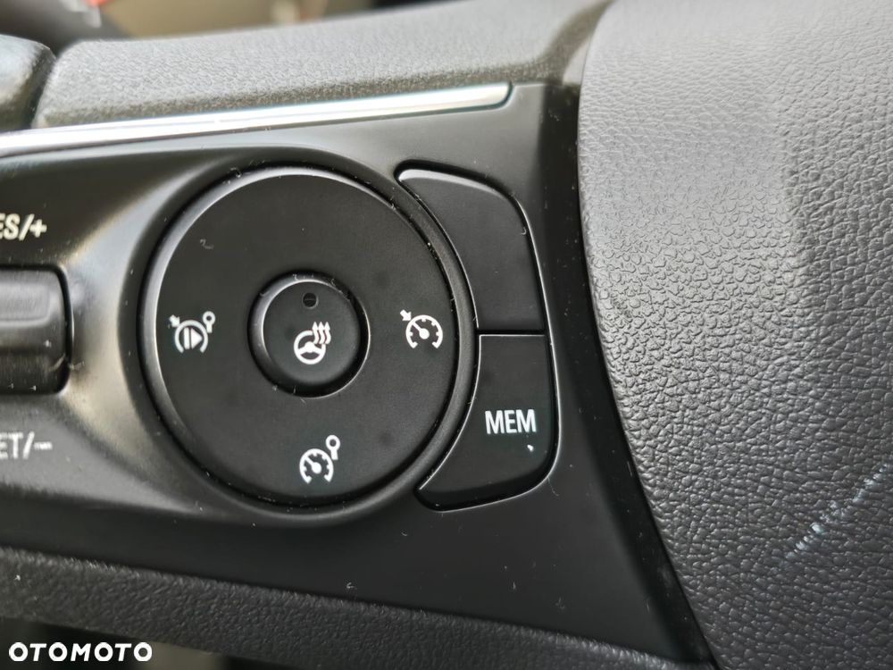 Opel Crossland X - 29