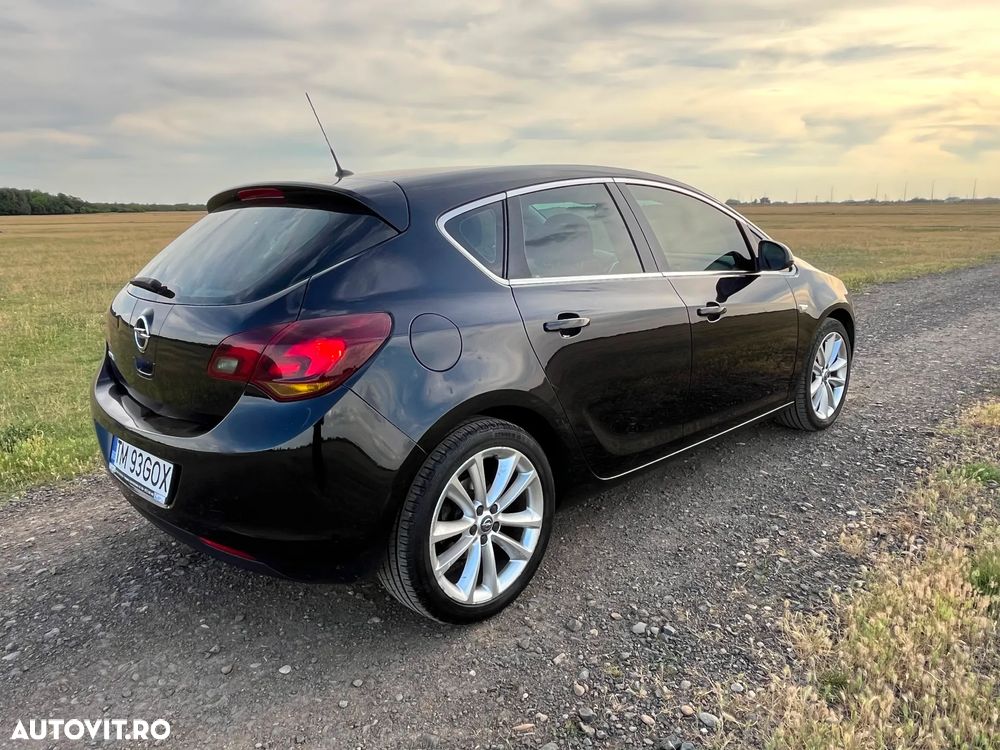 Opel Astra 1.6 Cosmo - 9