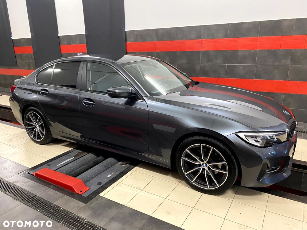 BMW Seria 3 320d Sport - 6
