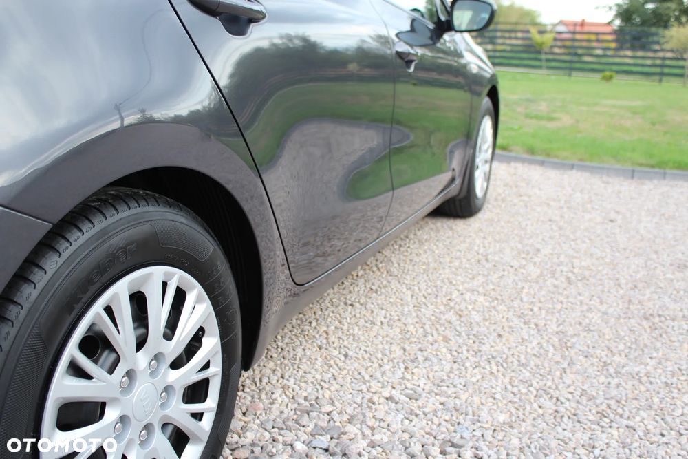 Kia Ceed - 12