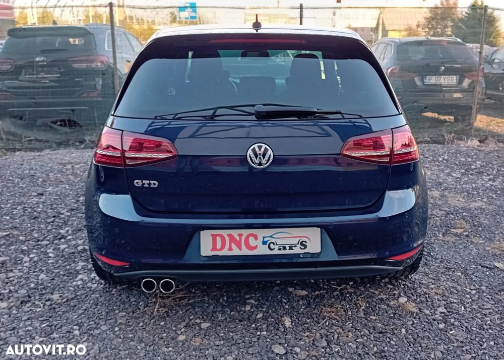 Volkswagen Golf 2.0 TDI GTD - 13