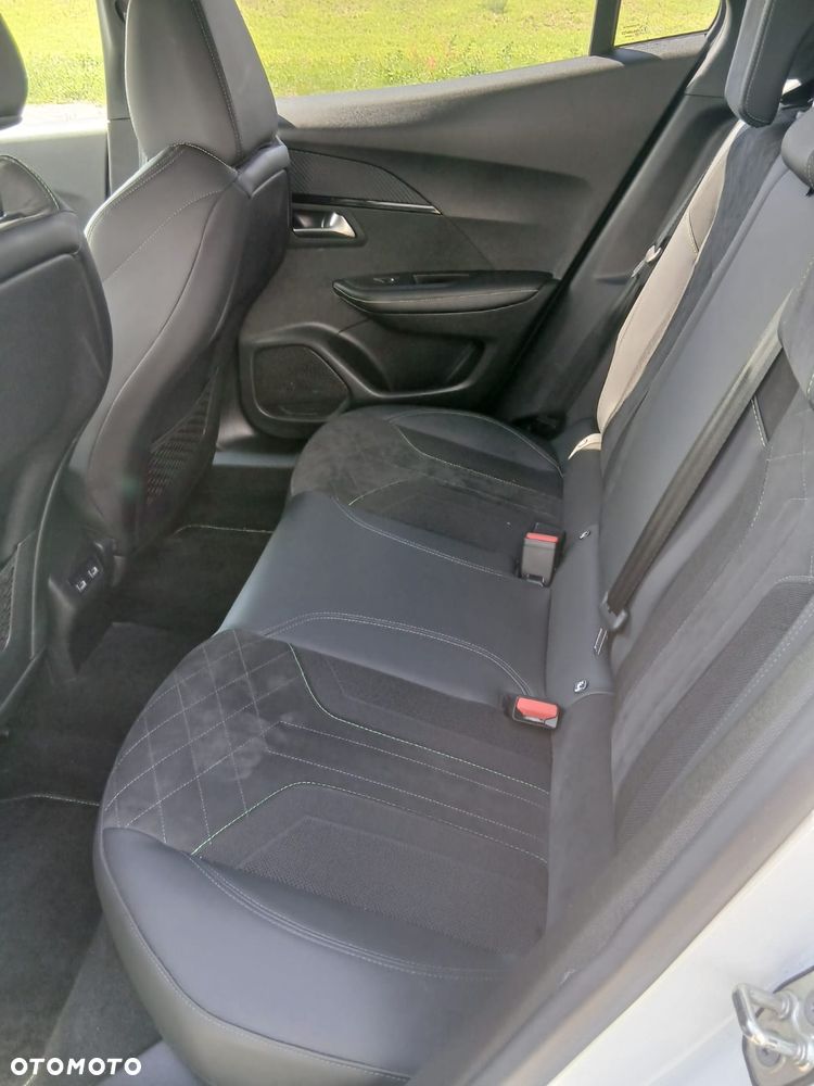 Peugeot 2008 - 18