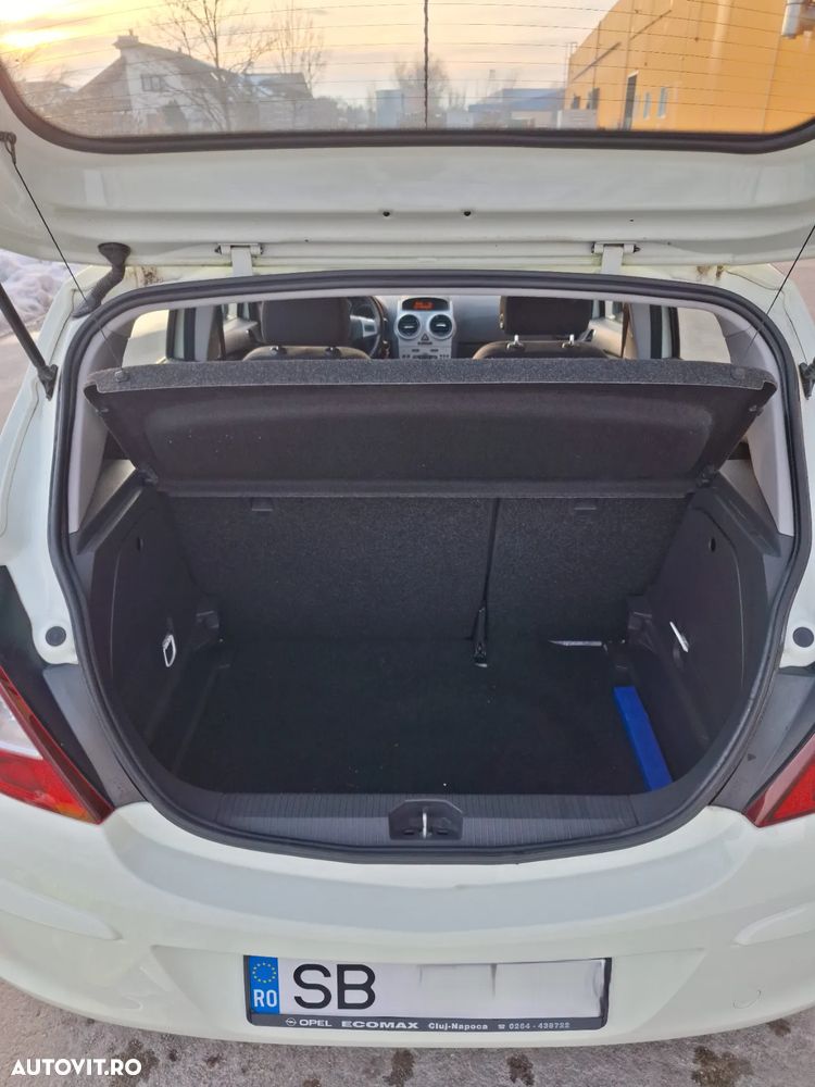 Opel Corsa 1.4 Enjoy - 9