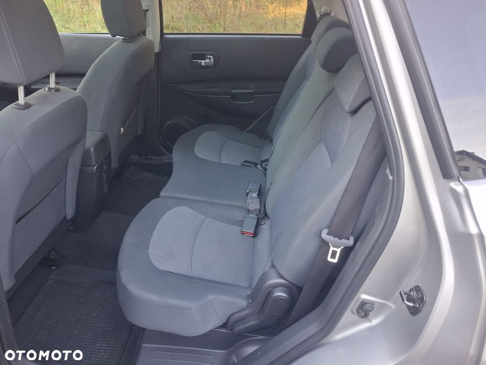 Nissan Qashqai+2 2011