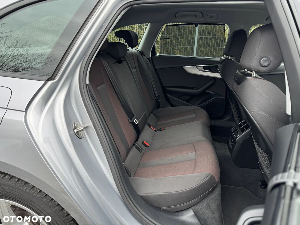 Audi A4 Avant 40 TDI S tronic - 24