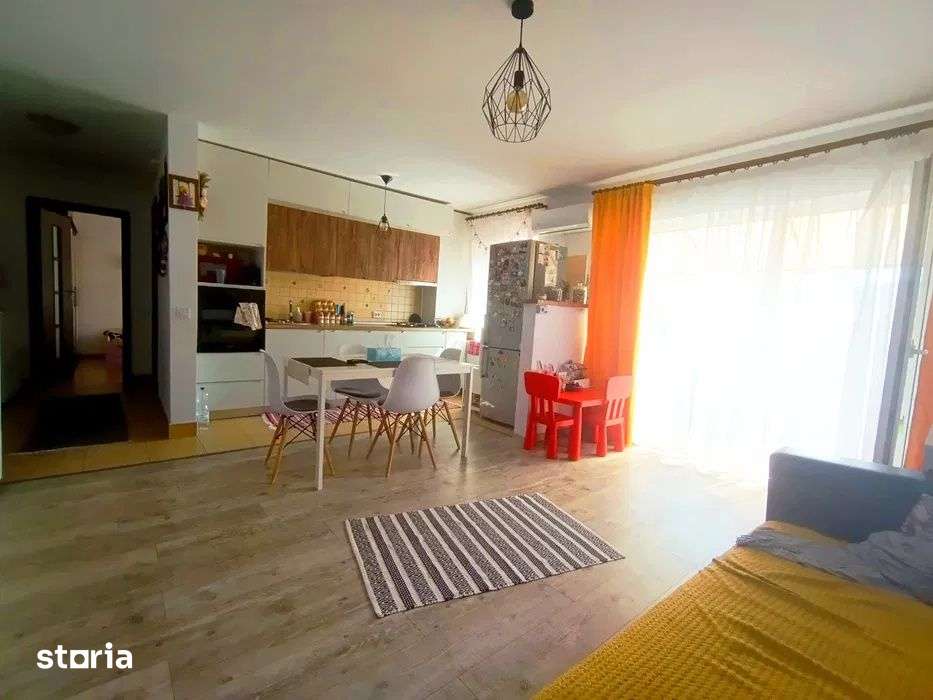 Apartament cu 2 camere, 49 mp, balcon, zona Sub Cetate — fotografia 1