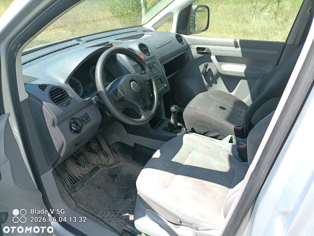 Volkswagen Caddy - 10