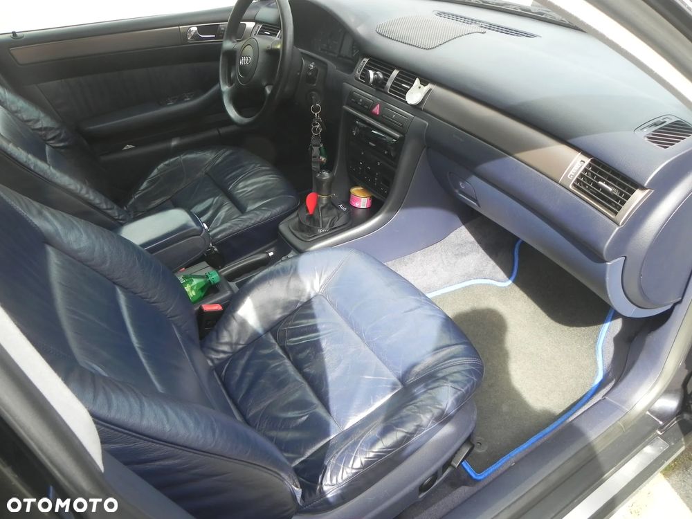 Audi A6 Limousine 2.4 - 19