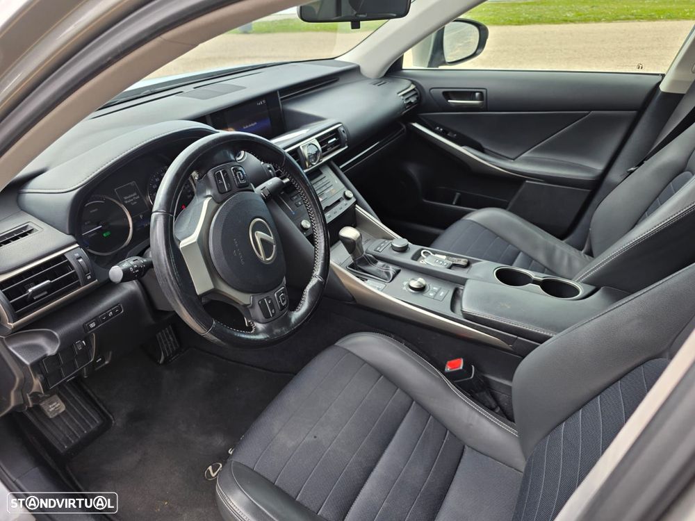 Lexus IS 300H Business - 7