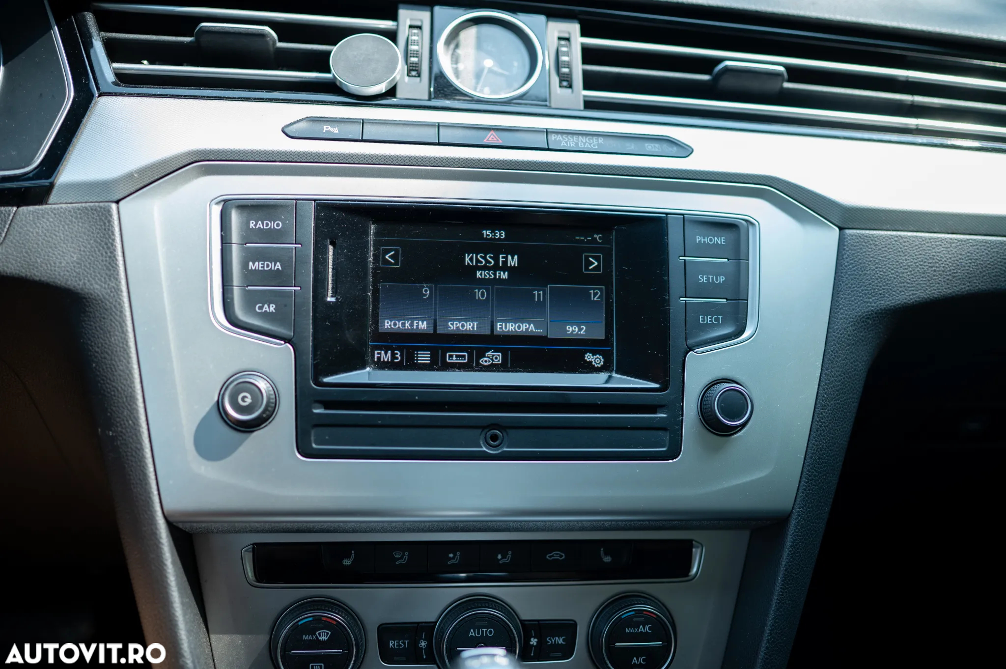 Volkswagen Passat - 15