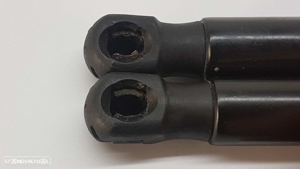 AMORTECEDORESDO CAPÔ MINI PACEMAN (R61) COOPER D ALL4 - 6