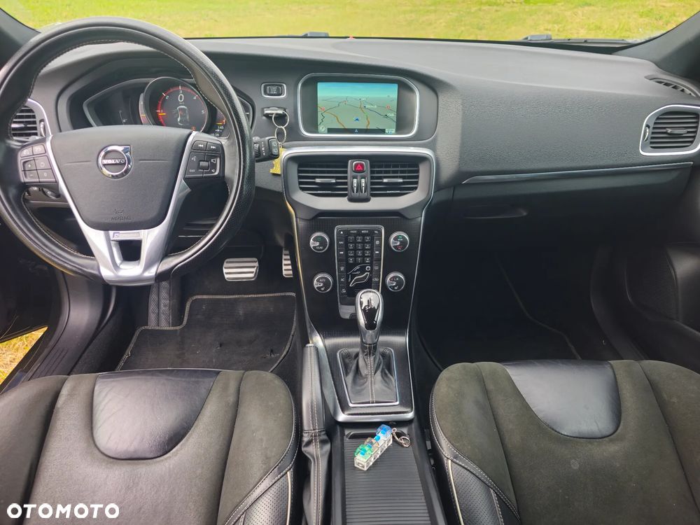 Volvo V40 D2 Drive-E SCR Momentum - 10