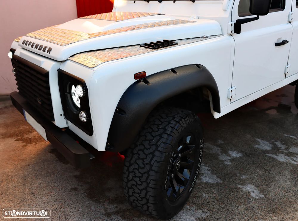 Land Rover Defender 110 DPF Adventure - 10