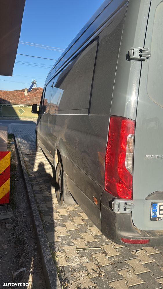 Mercedes-Benz Sprinter - 13