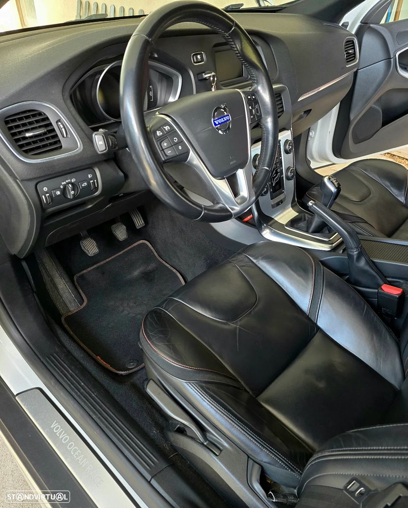 Volvo V40 Cross Country 1.6 D2 Volvo Ocean Race - 13