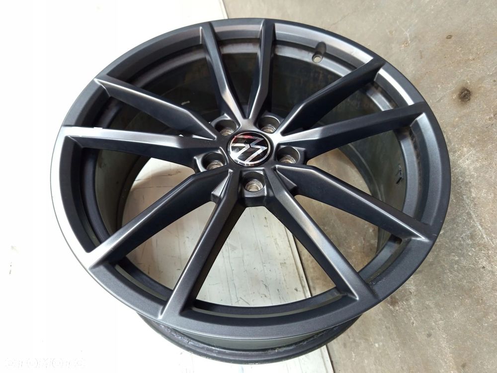 FELGA VW PASSAT 3G 3G0 PRETORIA 3G0601025 BH 19” 19 8J ET44 5X112 - 3