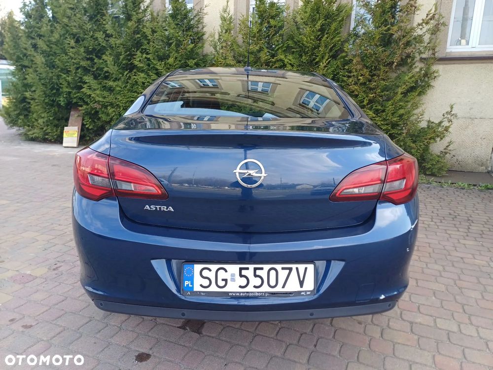 Opel Astra 1.6 Enjoy - 10